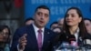 Partidul Oamenilor Tineri, condus de Anamaria Gavrilă (dreapta), a pierdut șase deputați. AUR, condus de George Simion (stânga), a dezmințit că urmează plecări din partid.