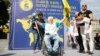 Мандрівник Микола Подрезан на заключному етапі всесвітнього проекту «Планета Земля. Погляд з інвалідного візка» на Майдані Незалежності, Київ, 5 липня 2018 року