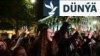 Nikuşor Danyň goldawçylary 18-nji maýda onuň prezidentlik saýlawlaryndaky ýeňşini gutlaýarlar.